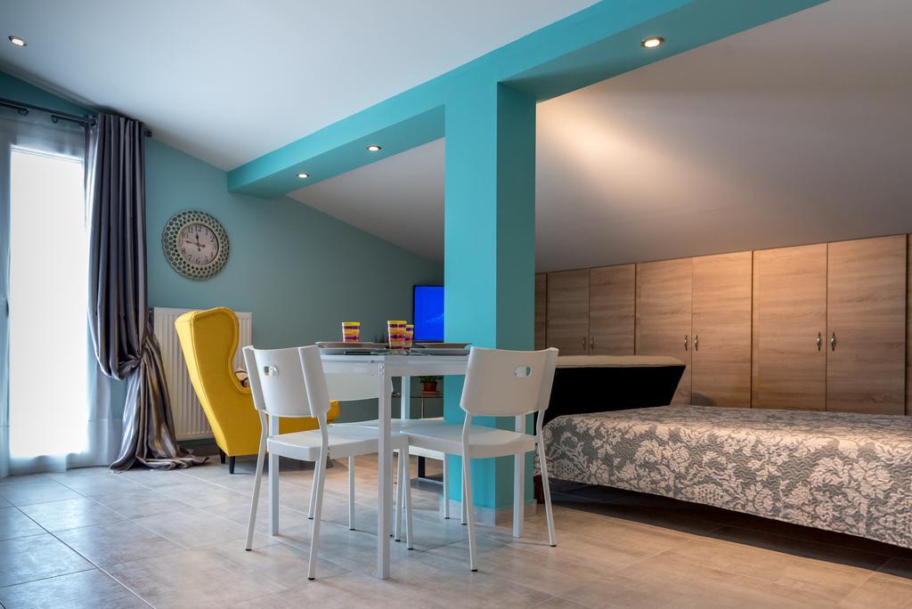Apartment Amazing Place In Pedini